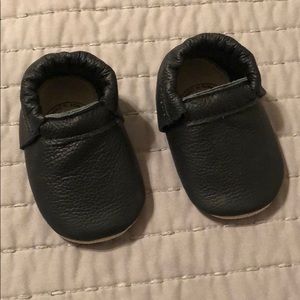 BirdRock Baby Fringeless Baby Moccasins
